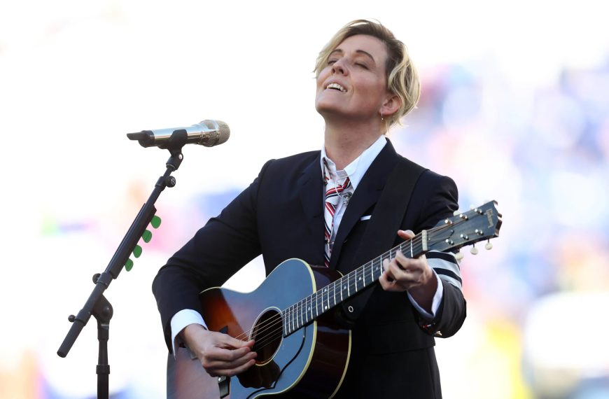 A Sennheiser Spectera kézimikrofonja a Super Bowl döntőben mutatkozott be a nagyközönségnek